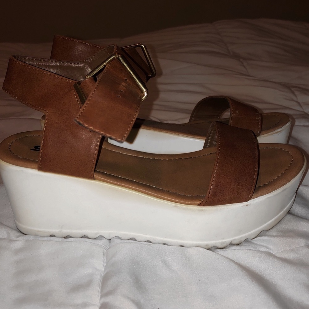 VINTAGE platform sandals